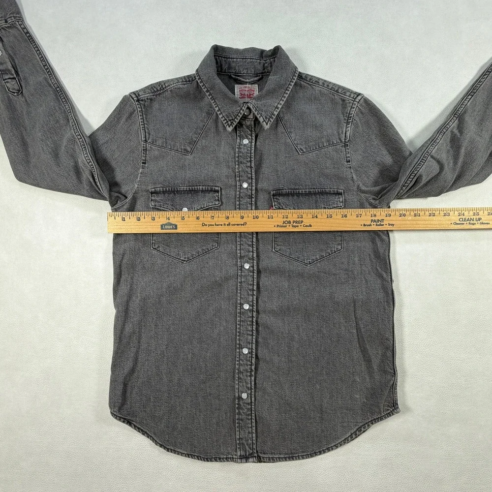 Levis Shirt Mens Small Gray Denim Western Snap Front Long Sleeve Standard Fit